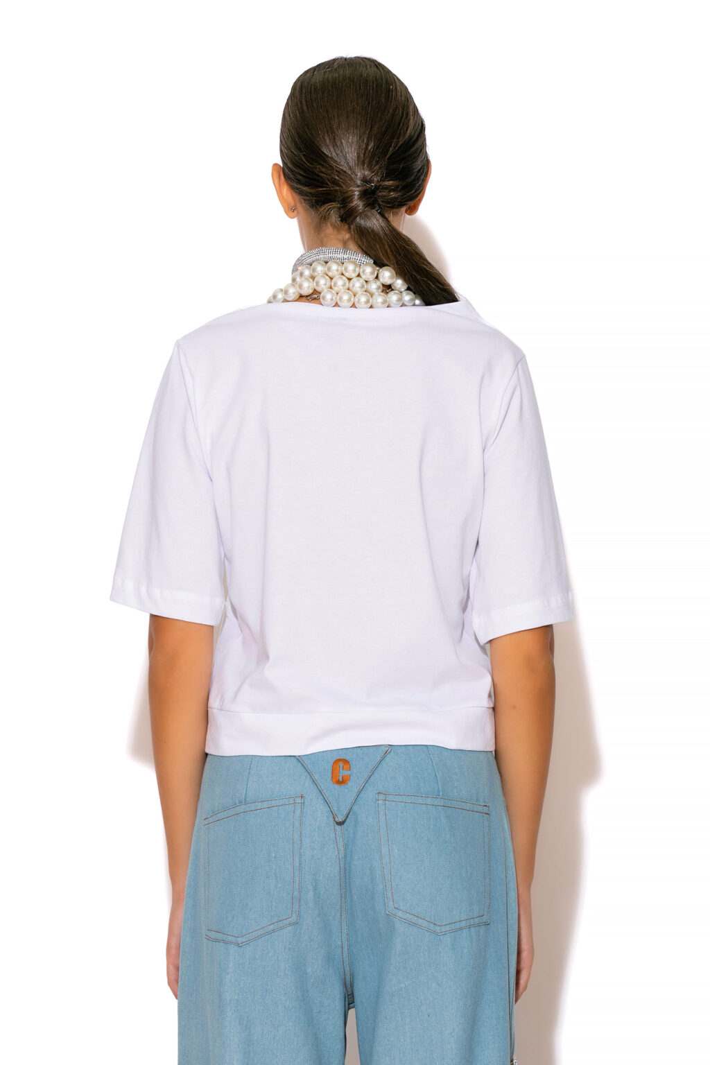 C-THROU Logo embellished crop T-shirt. C-THROU Logo embellished crop cotton T-shirt with Short sleeves and Round Neckline